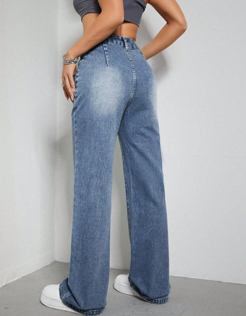 Load image into Gallery viewer, High Rise Wide Leg Jeans with Pockets
