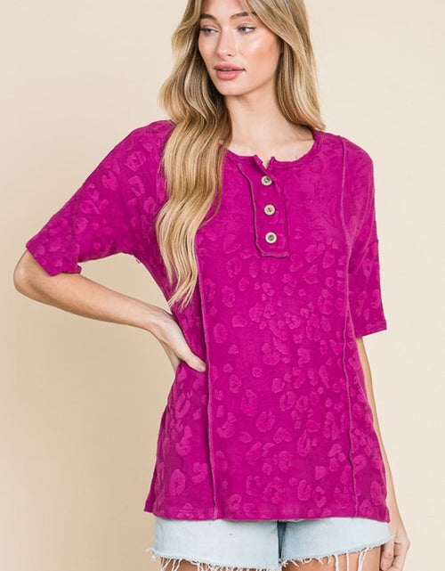 Load image into Gallery viewer, BOMBOM At The Fair Animal Textured Top
