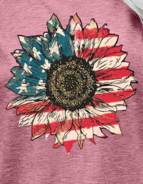 Load image into Gallery viewer, US Flag Flower Graphic Tee
