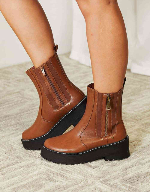 Load image into Gallery viewer, Forever Link Side Zip Platform Boots
