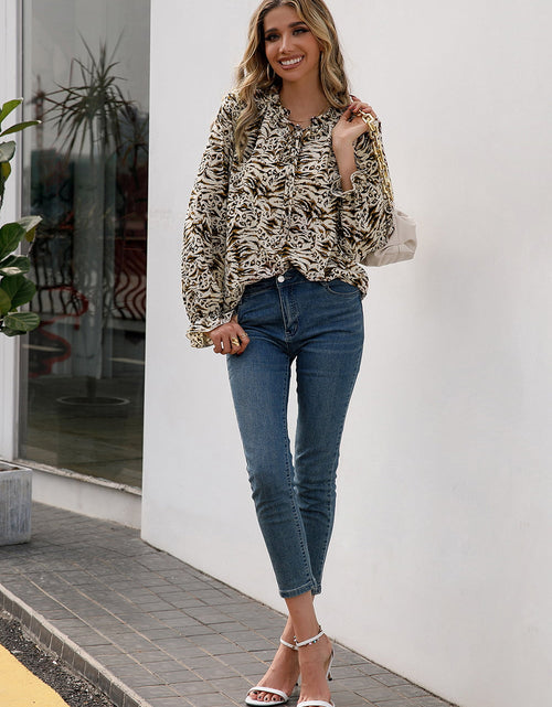 Load image into Gallery viewer, Ivy Lane Printed Tie Neck Frill Trim Flounce Sleeve Blouse
