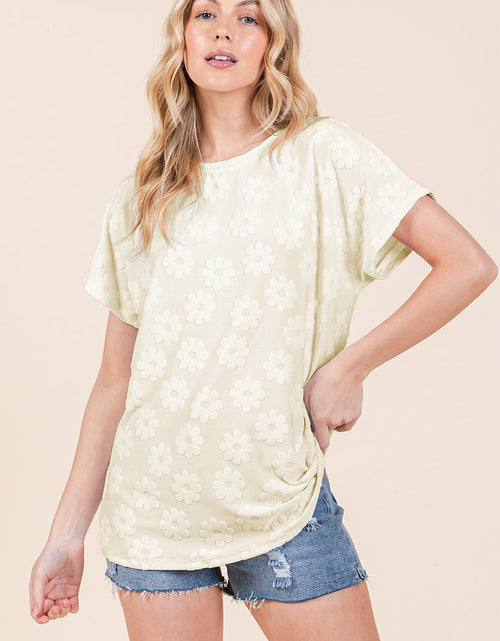Load image into Gallery viewer, BOMBOM Textured Floral Pattern Short Sleeve T-Shirt
