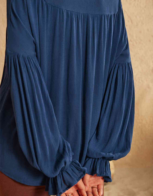 Load image into Gallery viewer, Tie Neck Long Sleeve Blouse
