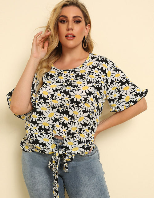 Load image into Gallery viewer, Plus Size Floral Round Neck Tie Hem Blouse
