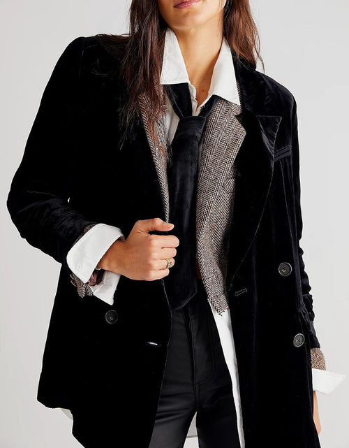 Load image into Gallery viewer, Lapel Collar Long Sleeve Blazer with Pockets
