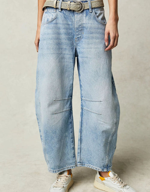 Load image into Gallery viewer, Wide Leg Jeans with Pockets
