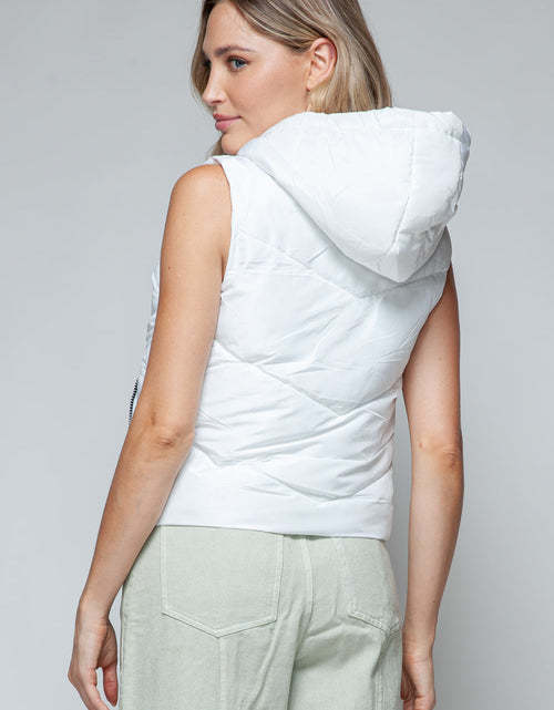 Load image into Gallery viewer, Snobbish Zip Up Quilted Hooded Vest
