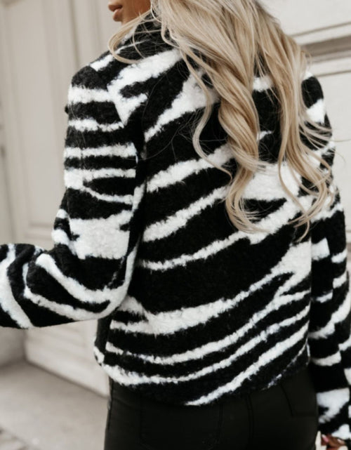 Load image into Gallery viewer, Fuzzy Animal Print Collared Neck Coat
