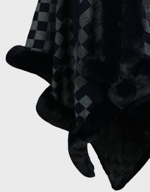 Load image into Gallery viewer, Fuzzy Checkered Long Sleeve Poncho
