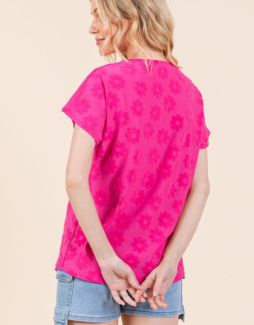 Load image into Gallery viewer, BOMBOM Textured Floral Pattern Short Sleeve T-Shirt
