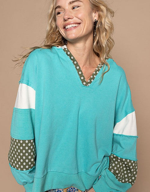 Load image into Gallery viewer, POL Exposed Seam Floral Patchwork French Terry Hoodie
