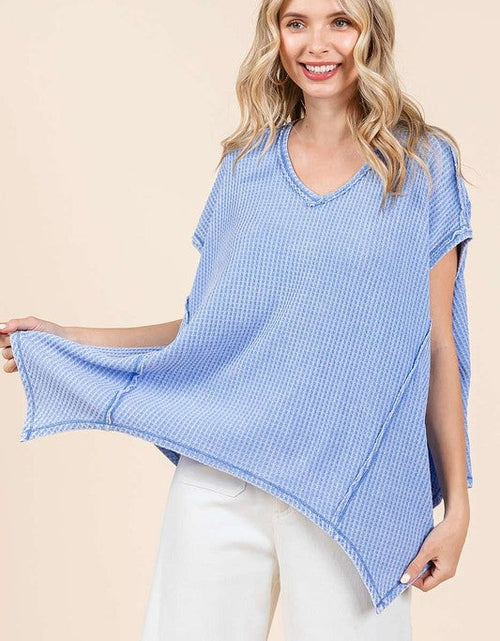 Load image into Gallery viewer, Mittoshop Mineral Wash Waffle Knit Pointed Hem Oversized Top
