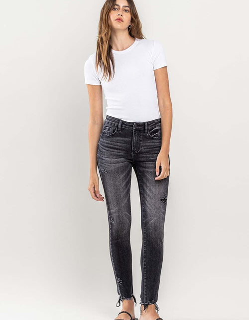 Load image into Gallery viewer, Lovervet Raw Hem Cropped Skinny Jeans

