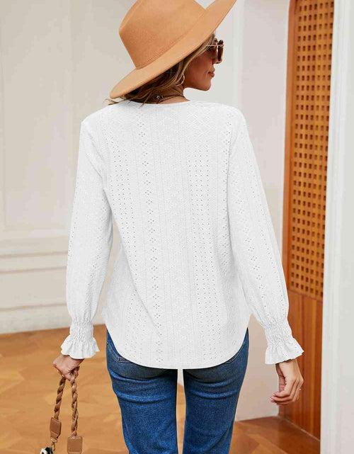 Load image into Gallery viewer, Contrast Flounce Sleeve Blouse
