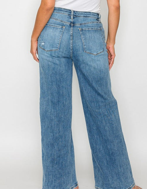 Load image into Gallery viewer, bytos Full Size High Rise Wide Leg Jeans with Pockets
