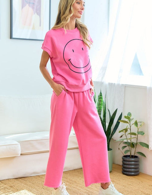 Load image into Gallery viewer, First Love Smile Face Drop Shoulder Brushed Inside T-Shirt

