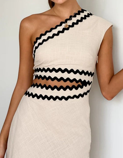 Load image into Gallery viewer, Cutout Contrast Trim Single Shoulder Dress
