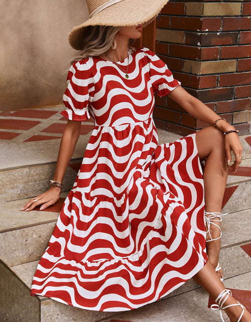 Load image into Gallery viewer, Wavy Striped Round Neck Short Sleeve Dress
