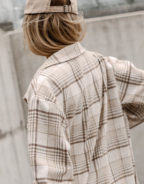Load image into Gallery viewer, Plaid Removable Hood Button Up Shacket
