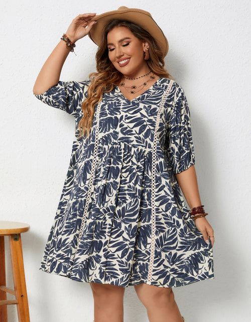Load image into Gallery viewer, Plus Size Printed V-Neck Half Sleeve Mini Dress
