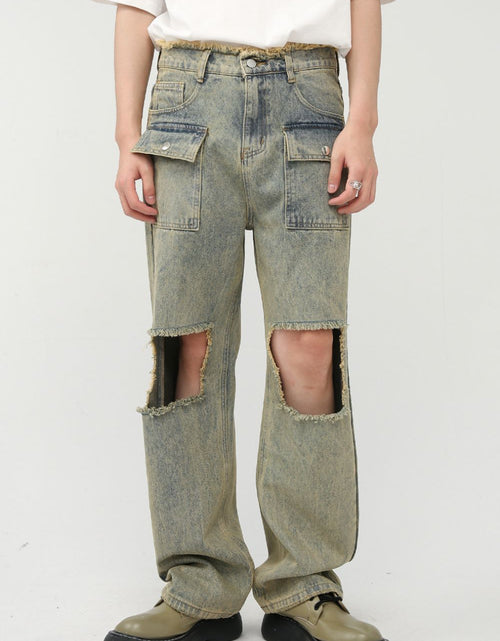 Load image into Gallery viewer, Raw Hem Distressed Jeans
