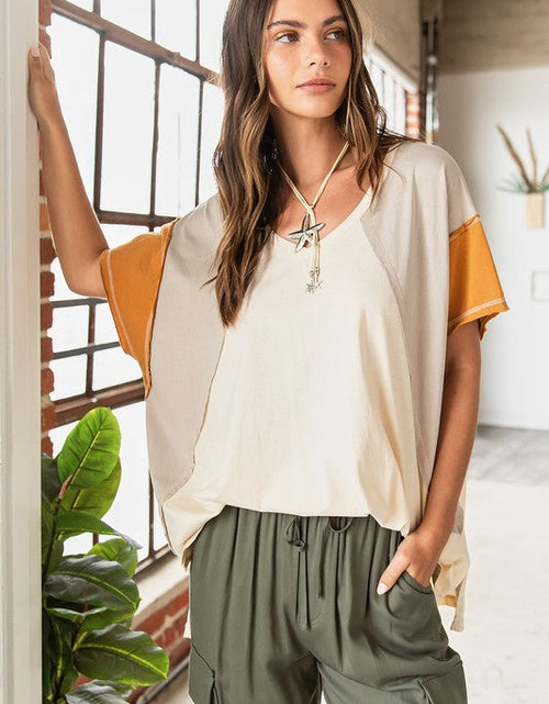 Load image into Gallery viewer, Mittoshop Color Block V-Neck Short Sleeve T-Shirt

