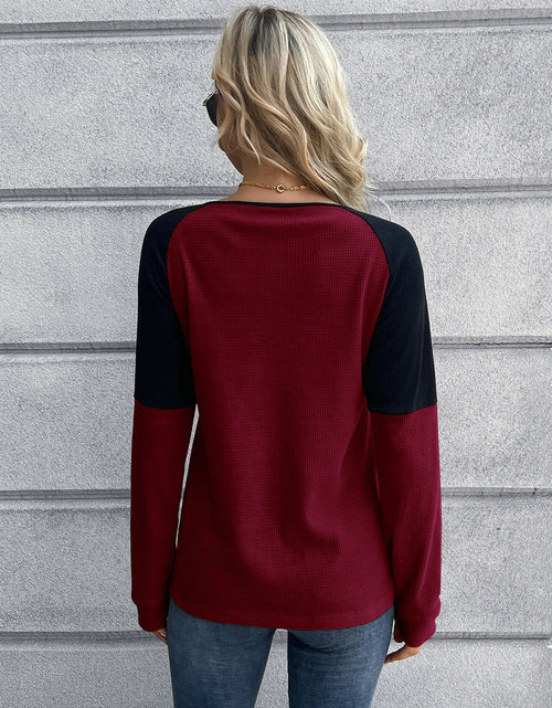 Load image into Gallery viewer, Ivy Lane Contrast Buttoned Round Neck Raglan Sleeve Top

