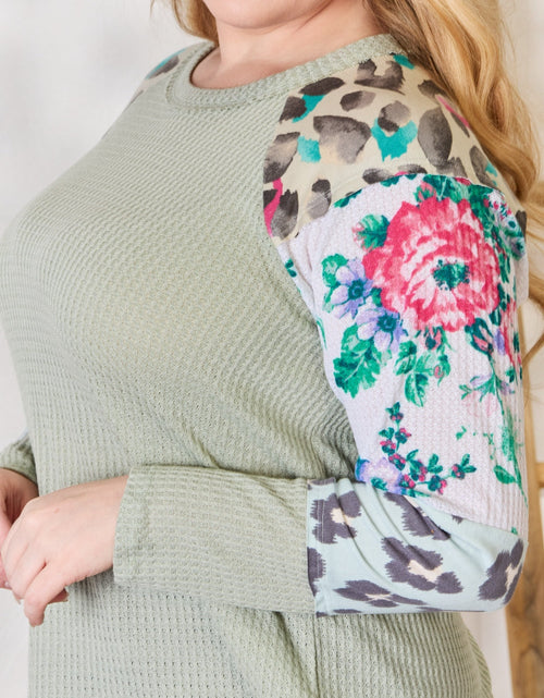 Load image into Gallery viewer, Hailey &amp; Co Full Size Printed Round Neck Blouse
