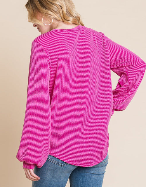 Load image into Gallery viewer, BOMBOM Long Sleeve Curved Hem Ribbed T-Shirt
