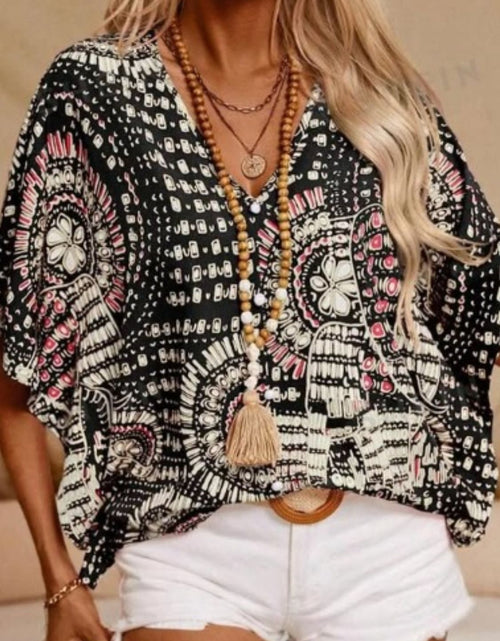 Load image into Gallery viewer, Printed V-Neck Half Sleeve Top
