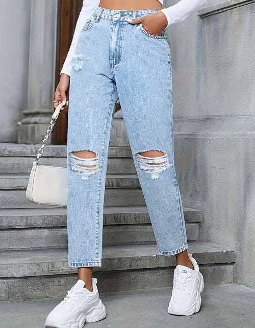 Load image into Gallery viewer, Distressed High Rise Jeans with Pockets
