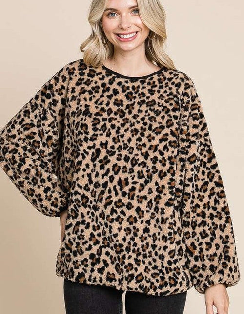 Load image into Gallery viewer, Culture Code Leopard Faux Fur Round Neck Top
