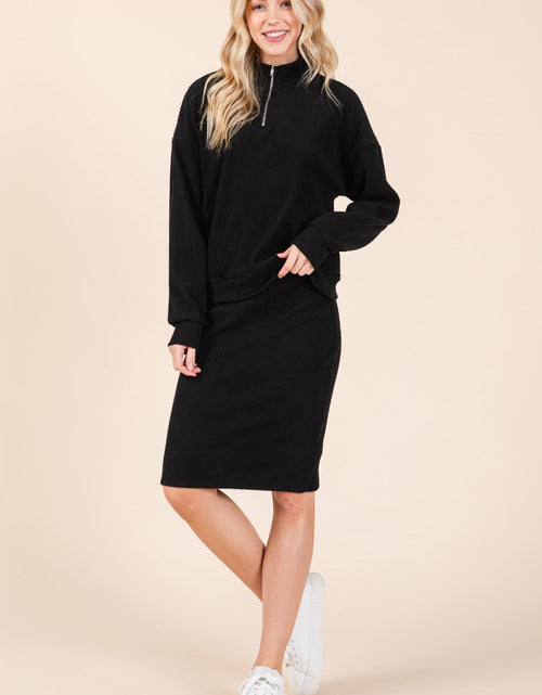Load image into Gallery viewer, BOMBOM Quarter Zip Long Sleeve Sweatshirt with Pockets
