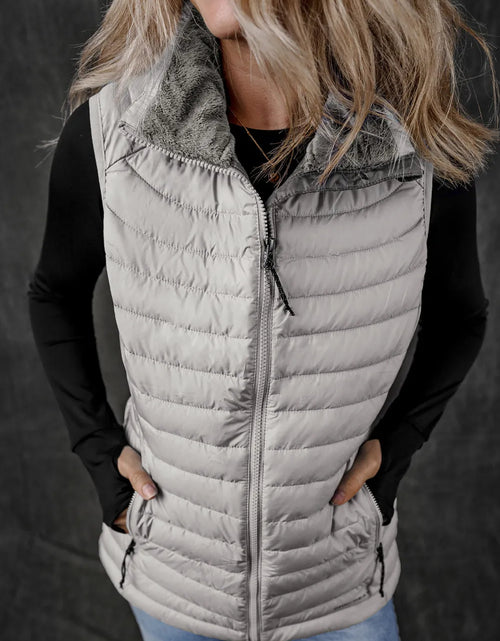 Load image into Gallery viewer, Pocketed Zip Up Vest Coat

