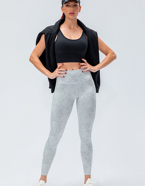 Load image into Gallery viewer, Wide Waistband Slim Fit Active Leggings
