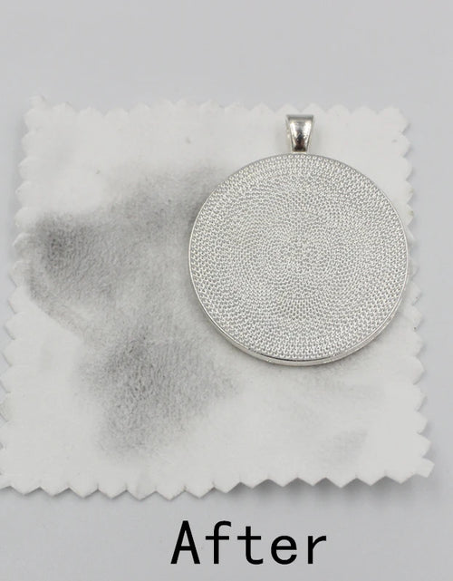 Load image into Gallery viewer, 50Pcs Individually Silver Cleaner Polishing Jewelry Cloth Napkin Tarnish Remover Tool with Package Ornaments for Silverware Gold
