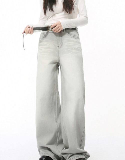 Load image into Gallery viewer, Wide Leg Jeans with Pockets
