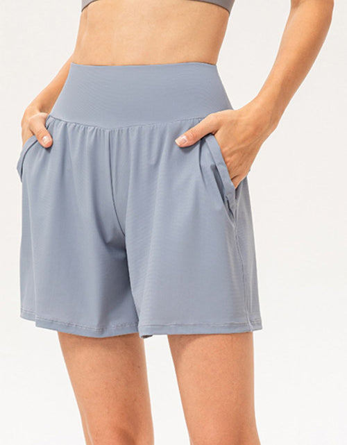 Load image into Gallery viewer, Pocketed Elastic Waist Active Shorts
