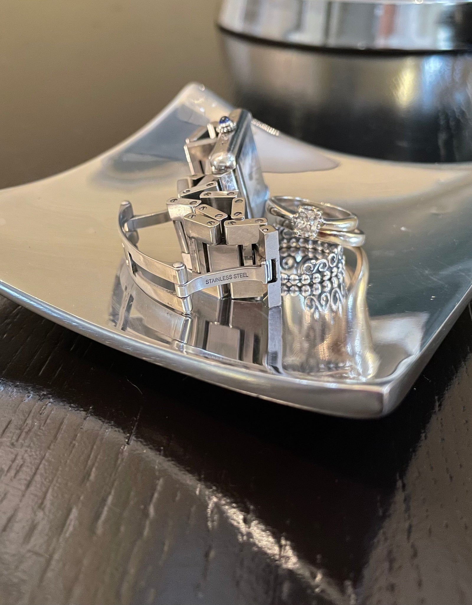Multi-Purpose Wavy-Square Candle Holder by Choixe