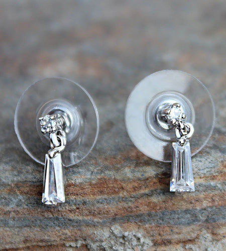 LOA1383 - Rhodium Plating Brass Earrings with AAA Grade CZ in Clear