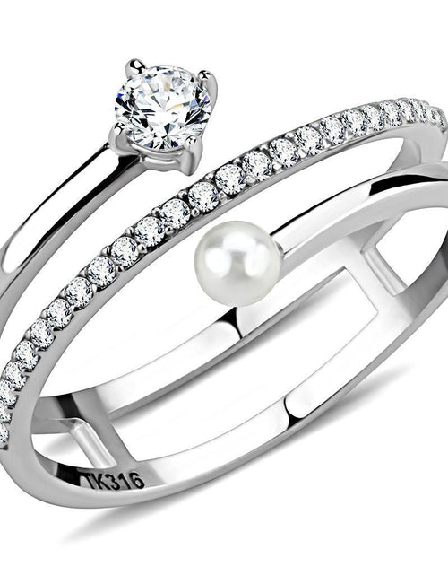 Load image into Gallery viewer, DA134 - High polished (no plating) Stainless Steel Ring with AAA Grade CZ in Clear
