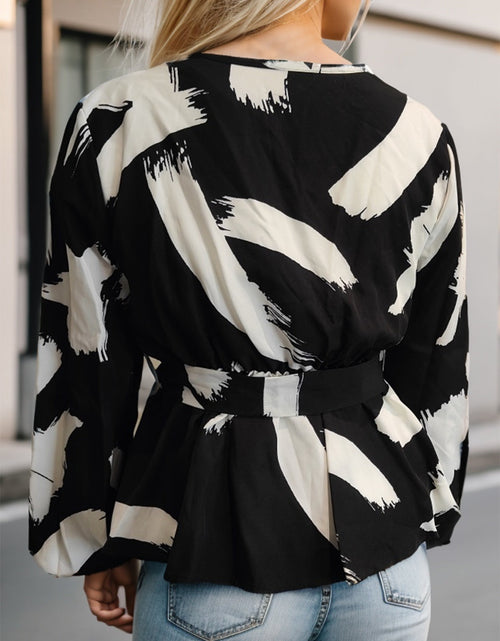 Load image into Gallery viewer, Printed Tie Front Lace Detail Cardigan
