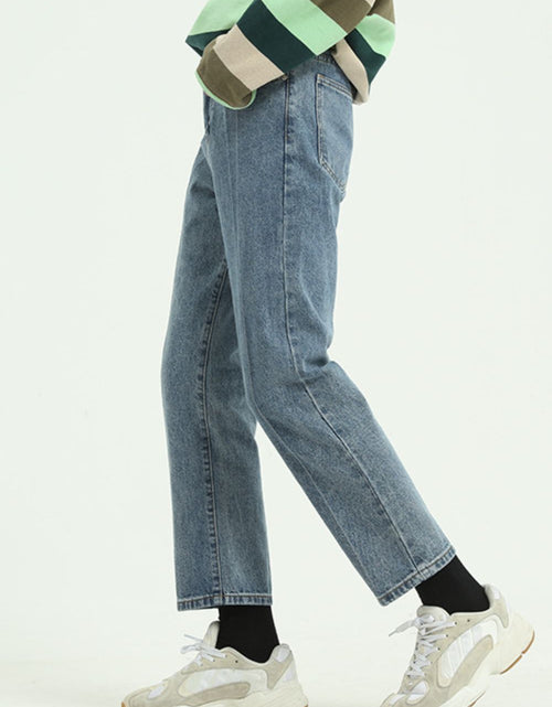 Load image into Gallery viewer, Straight Leg Jeans with Pockets
