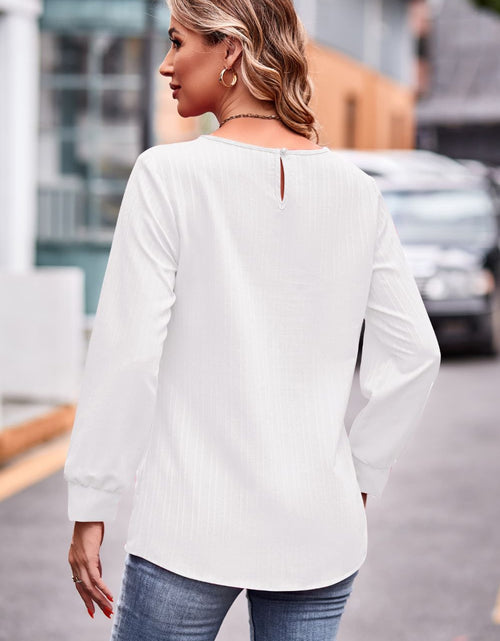 Load image into Gallery viewer, Round Neck Long Sleeve Tee
