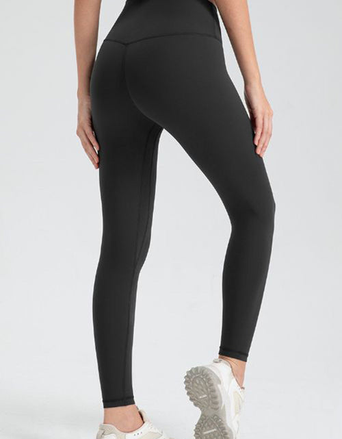 Load image into Gallery viewer, Wide Waistband Slim Fit Active Leggings
