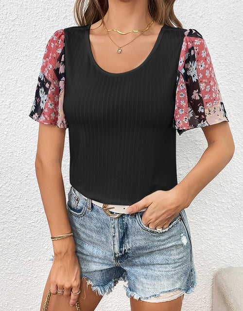 Load image into Gallery viewer, Ivy Lane Printed Puff Sleeve Round Neck Tee

