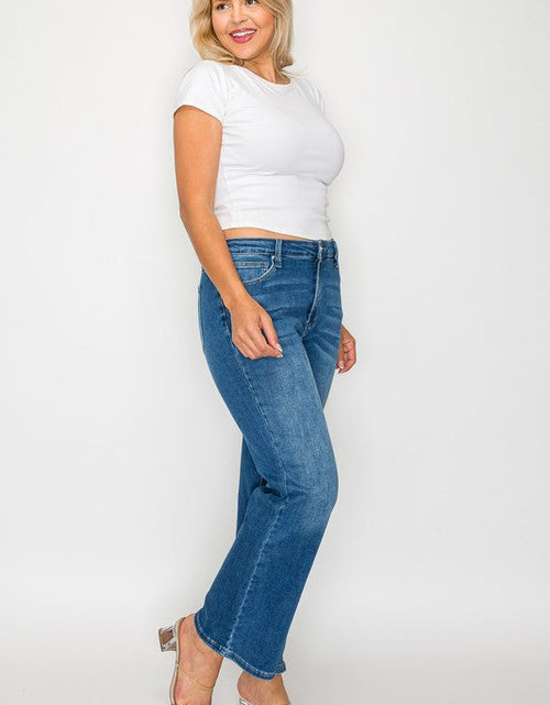 Load image into Gallery viewer, bytos Full Size Cat's Whiskers Mid Rise Ankle Jeans
