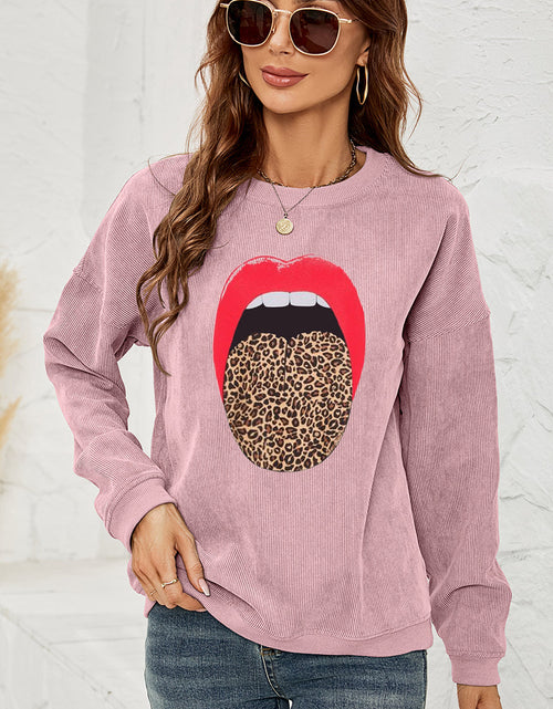 Load image into Gallery viewer, Round Neck Dropped Shoulder MAMA Graphic Sweatshirt
