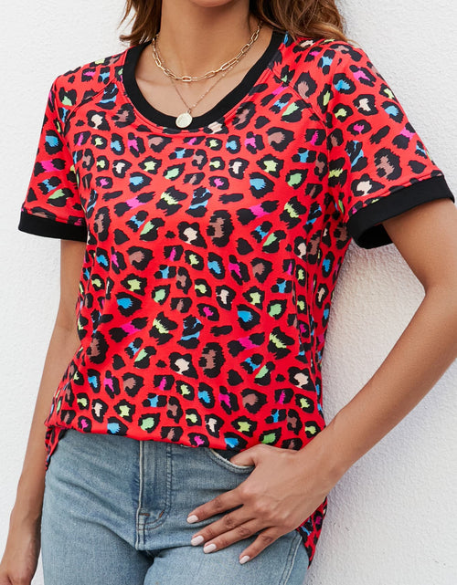 Load image into Gallery viewer, Leopard Round Neck Short Sleeve Tee Shirt
