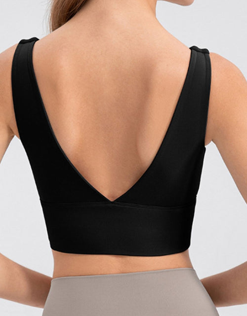 Load image into Gallery viewer, Scoop Neck Wide Strap Active Tank
